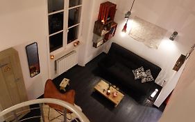 St Malo Intra-muros duplex 2 chambres Wifi haut débit à 3 min des plages